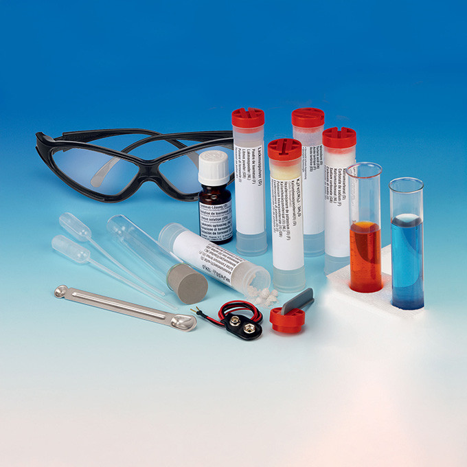 CHEM C-500 Introduction to Chemistry Experiment Kit
